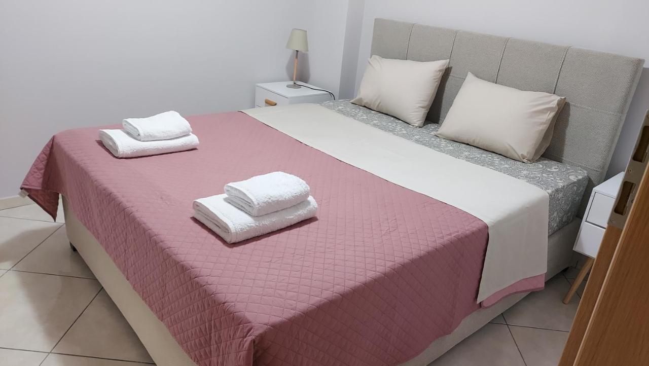 Gianni & Sophia Airport House Apartment Artemida  Ngoại thất bức ảnh